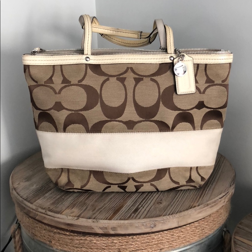 FINAL SALE👛Jacquard Signature Coach shoulder bag